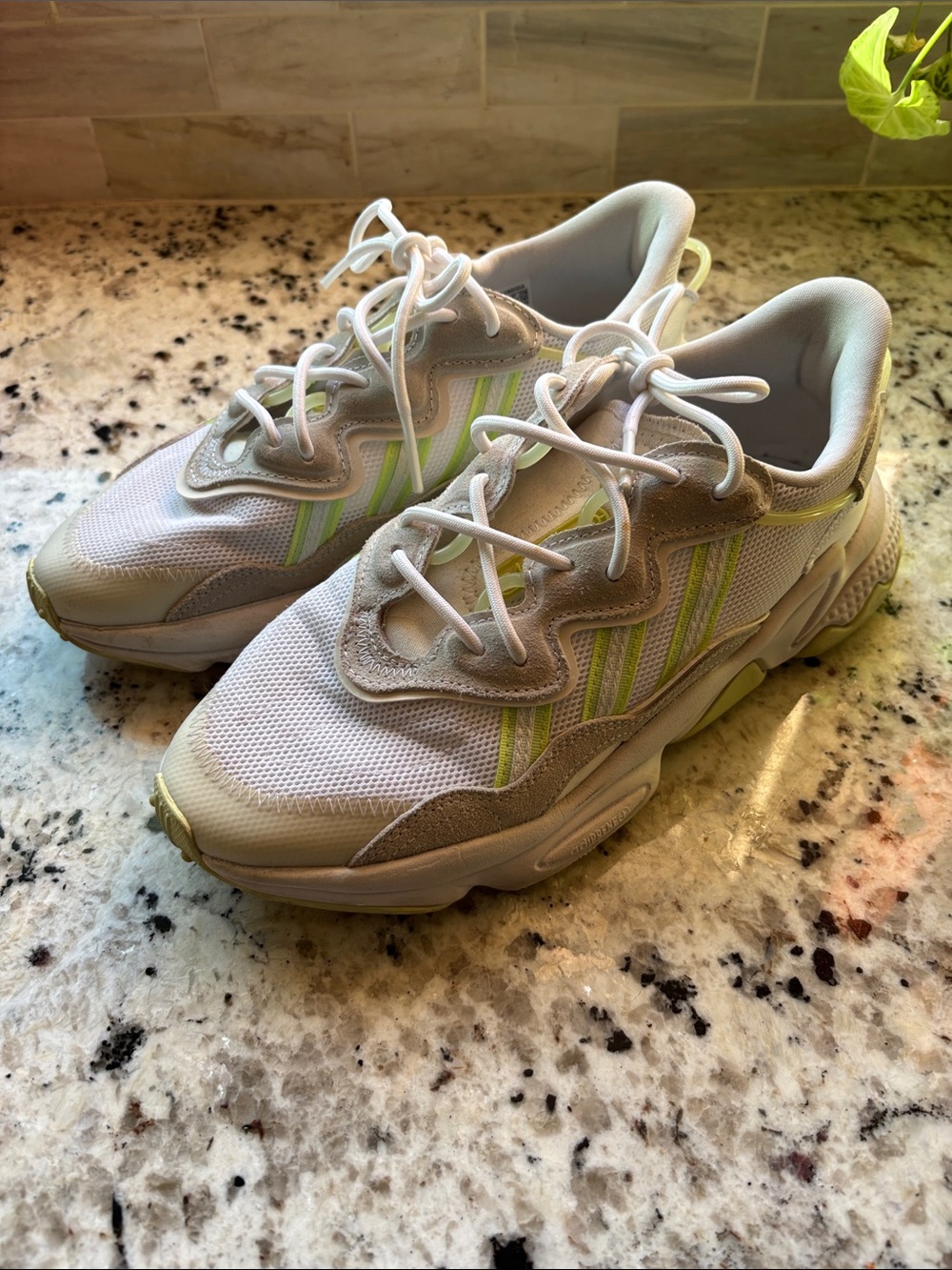 Adidas Ozweego White Cream Neon Lime Chunky Sneakers Women’s Size 8
